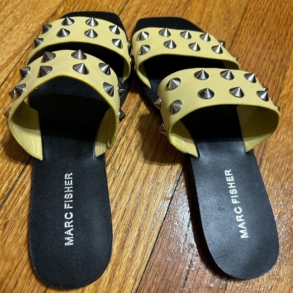 Marc Fisher Yellow Bolive Slippers size 6.5 Edgy, Grunge, Metal, Rebel - Picture 9 of 10